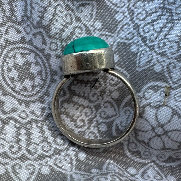Turquoise Silver Ring - Picture 2 of 3